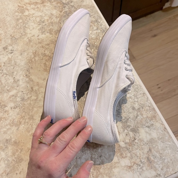 Wins white Keds - Picture 6 of 8
